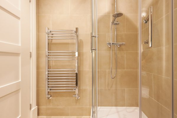 2 Buttermere - Shower Room